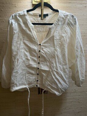 Sanctuary White Textured Button Front Tie Hem Blouse XS
